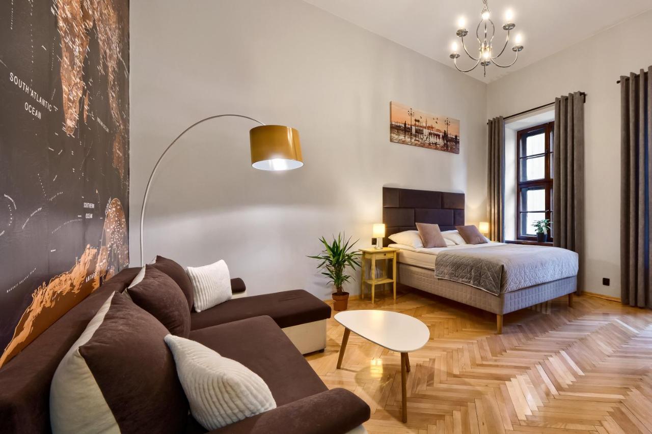 Comfortable Apartments In The Old Town Of Краков Экстерьер фото