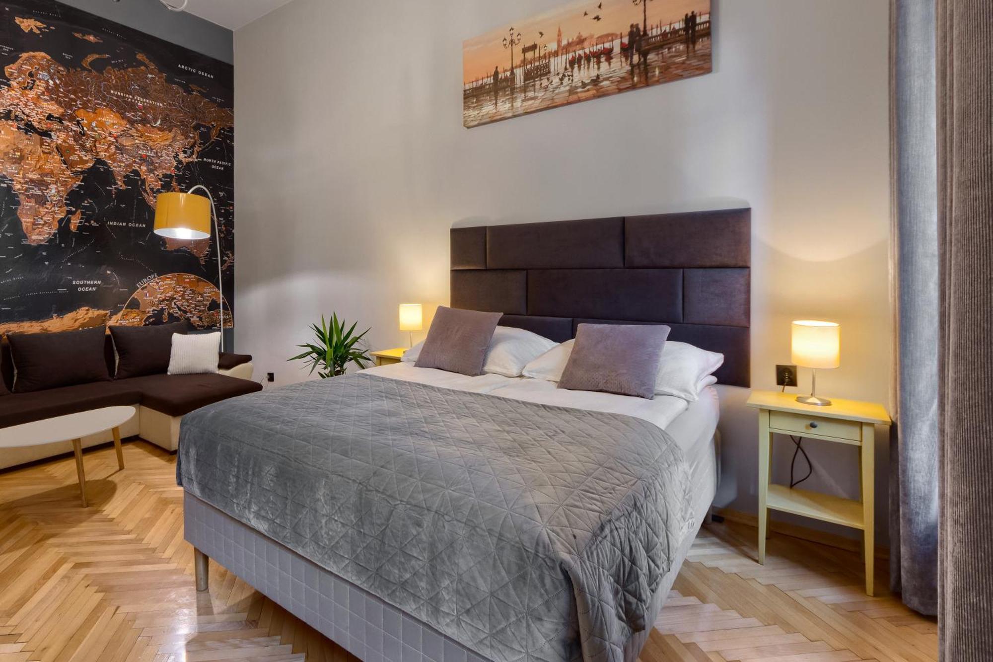 Comfortable Apartments In The Old Town Of Краков Экстерьер фото